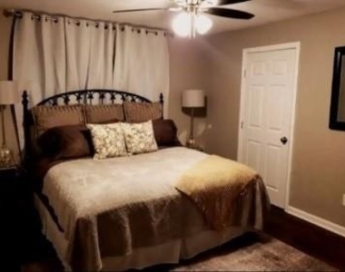 330 S Caldwood Drive - Photo Thumbnail 1
