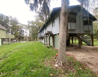 203 Ferguson Drive - Photo Thumbnail 4