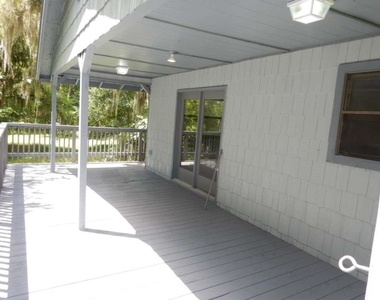 203 Ferguson Drive - Photo Thumbnail 12