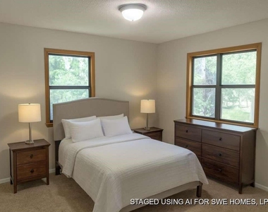203 Ferguson Drive - Photo Thumbnail 7