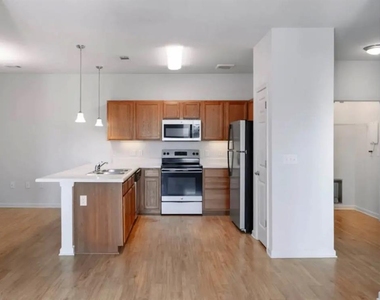 1053 St James Ave - Photo Thumbnail 10