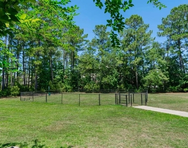 1053 St James Ave - Photo Thumbnail 5