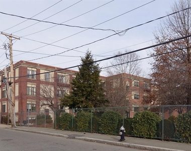 54 Haverhill St - Photo Thumbnail 7