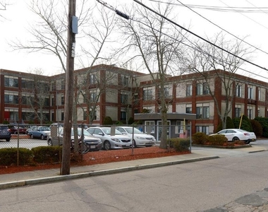 54 Haverhill St - Photo Thumbnail 4