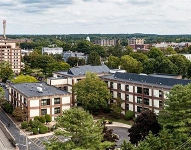 54 Haverhill St - Photo Thumbnail 9