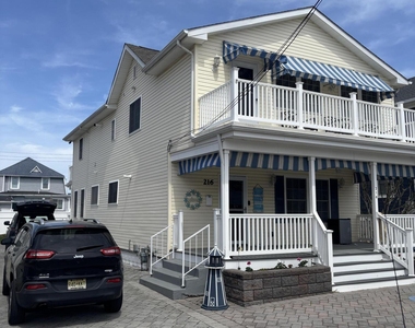 216 13th Avenue - Photo Thumbnail 2