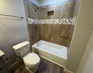 5802 Twisted Pine Court - Photo Thumbnail 16