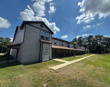 5802 Twisted Pine Court - Photo Thumbnail 2