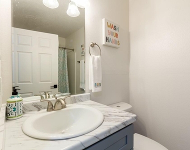 835 Oglethorpe Pl - Photo Thumbnail 38