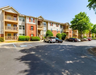 835 Oglethorpe Pl - Photo Thumbnail 7