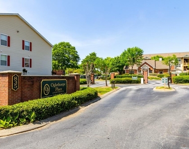 835 Oglethorpe Pl - Photo Thumbnail 4