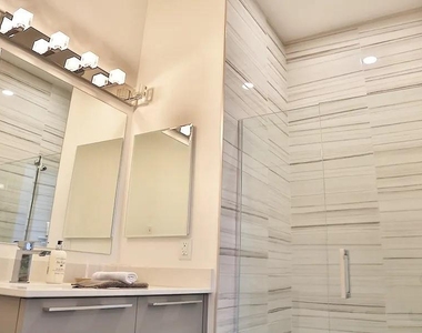 22111 Woodward Ave - Photo Thumbnail 3