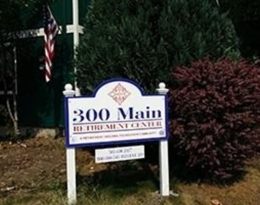 300 Se Main St - Photo Thumbnail 3