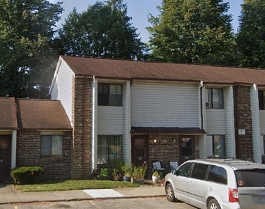 351 Fairview Ave - Photo Thumbnail 1