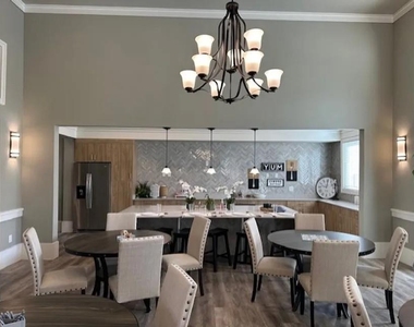 501 W Sam Houston - Photo Thumbnail 9