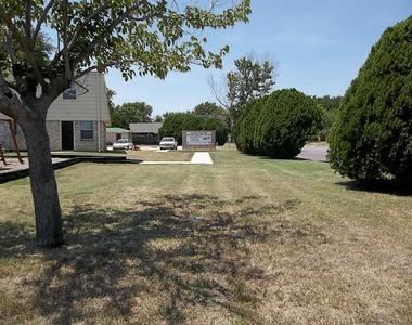 514 Se Gardens - Photo Thumbnail 3