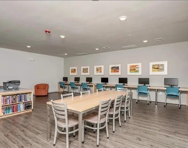 2605 Reed Rd - Photo Thumbnail 2