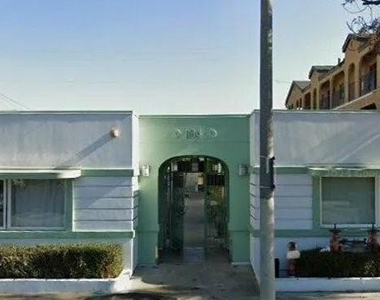 1027 Redondo Ave - Photo Thumbnail 5