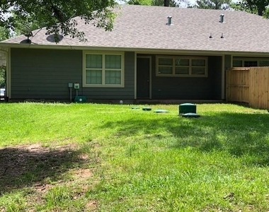 5610 Highline Drive - Photo Thumbnail 1