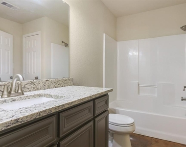 5610 Highline Drive - Photo Thumbnail 9