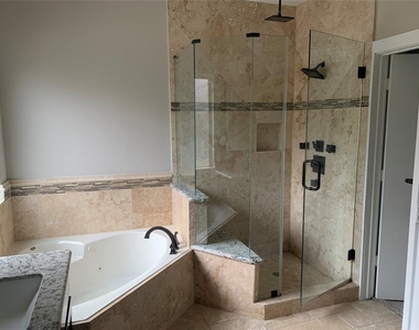 9202 Clayberry Street - Photo Thumbnail 11