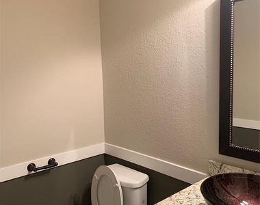 9202 Clayberry Street - Photo Thumbnail 6