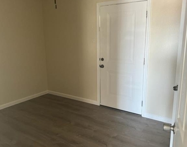 7302 Stewart Road - Photo Thumbnail 5