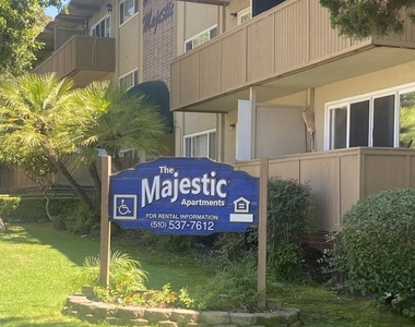 959 Torrano Avenue - Photo Thumbnail 2
