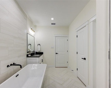 3406 Garapan Street - Photo Thumbnail 39