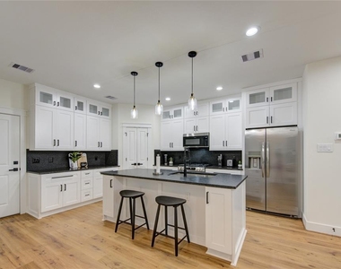 3406 Garapan Street - Photo Thumbnail 13