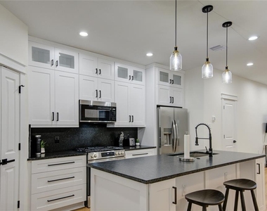 3406 Garapan Street - Photo Thumbnail 5