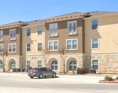 115 Darson Marie Dr - Photo Thumbnail 4
