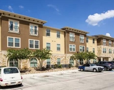 115 Darson Marie Dr - Photo Thumbnail 1