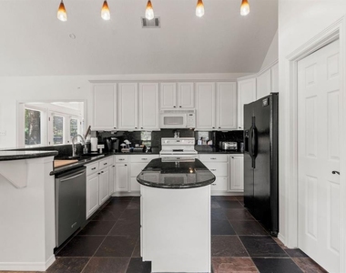 5094 Pleasure Lake Drive - Photo Thumbnail 12