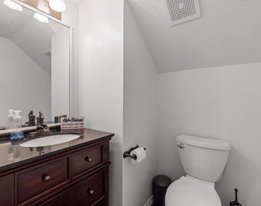 5094 Pleasure Lake Drive - Photo Thumbnail 21