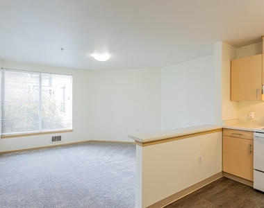 6940 37th Ave S - Photo Thumbnail 19