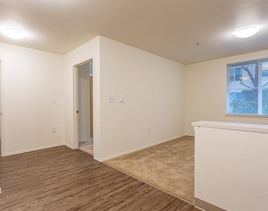 6940 37th Ave S - Photo Thumbnail 20