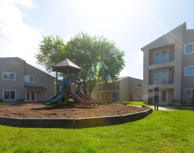 2008 Sam Houston - Photo Thumbnail 4