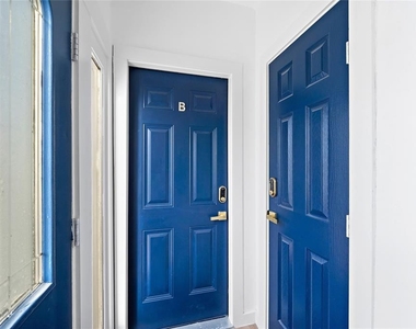 3901 Dallas Street - Photo Thumbnail 6