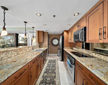 3525 Sage Rd - Photo Thumbnail 2