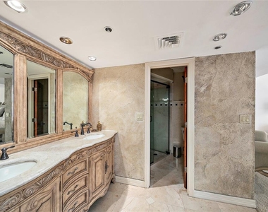 3525 Sage Rd - Photo Thumbnail 17