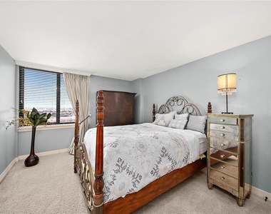 3525 Sage Rd - Photo Thumbnail 20