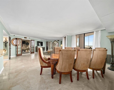 3525 Sage Rd - Photo Thumbnail 6