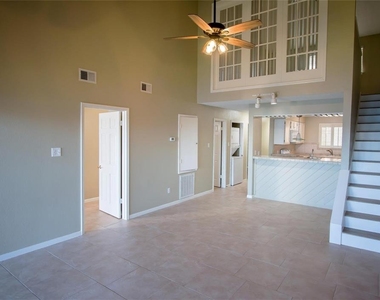 202 Lakeview Terrace - Photo Thumbnail 8