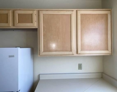 627 Fonseca Drive - Photo Thumbnail 3
