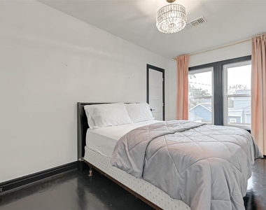 3222 Oakdale Street - Photo Thumbnail 27