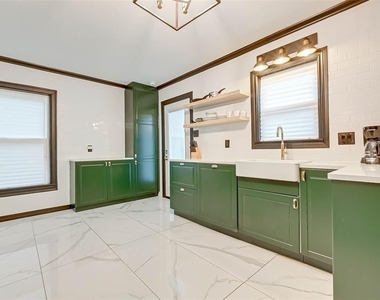 3222 Oakdale Street - Photo Thumbnail 16