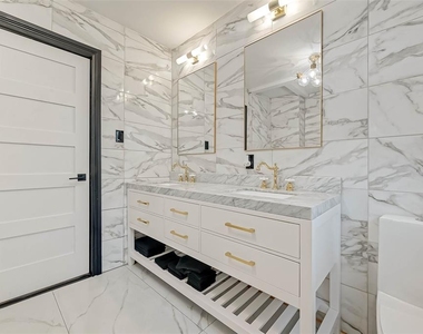 3222 Oakdale Street - Photo Thumbnail 33