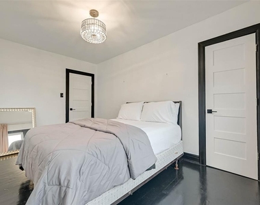 3222 Oakdale Street - Photo Thumbnail 28