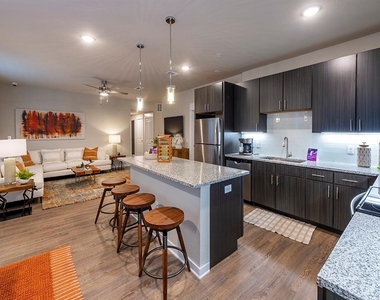 30020 Creekside Terrace Drive - Photo Thumbnail 5